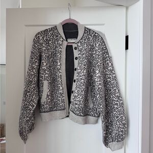 Gray Leopard Print Sweater Jacket